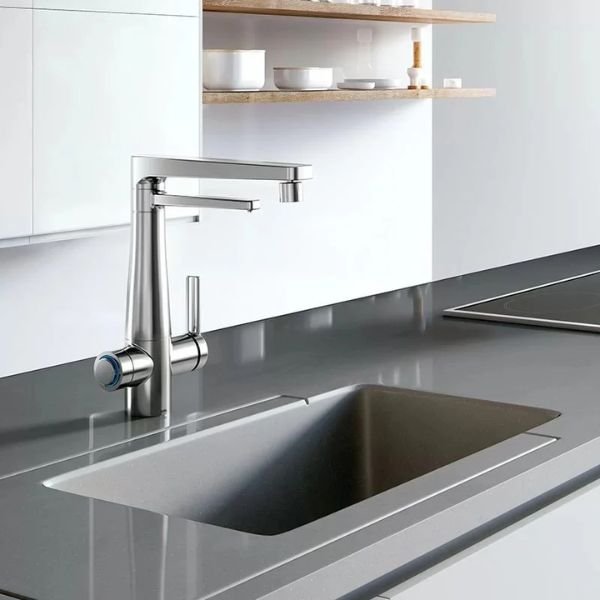 Detalhes Lixeira Inox Luz Slim Tramontina