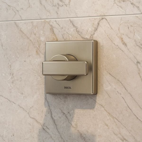 Detalhes Lixeira Inox Luz Slim Tramontina