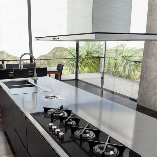 Detalhe do acabamento em a&ccedil;o inox da Coifa Tramontina Slim Isla 90 Split