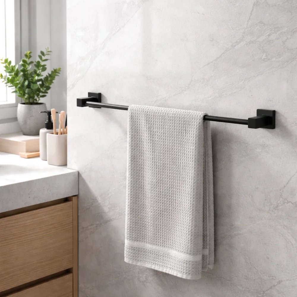 Detalhe acabamento preto fosco Porta Toalha Dunard Omega